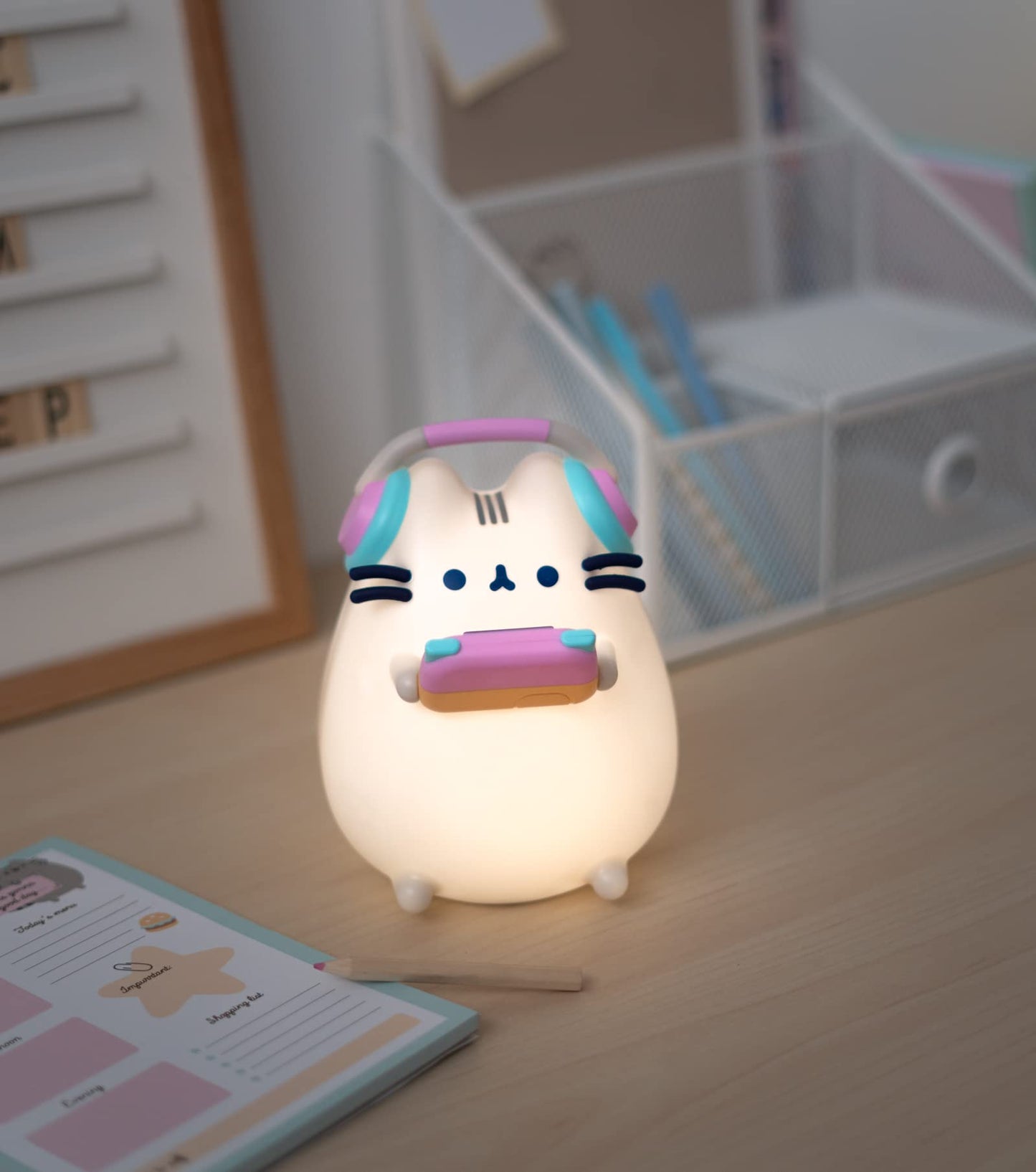 Grupo Erik Pusheen Gamer Lamp - Kids Night Light - ABS Material - Model LAMPPUSHEEN - Cat Design