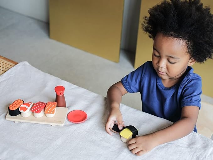 PlanToys® Wooden Pretend Play Food Sushi Kit for Kids | Kitchen Toy Includes Sushi Rolls, Nigiri, Soy Sauce Bottle & Serving Tray | Montessori Kitchen Role Play Toy for Toddlers