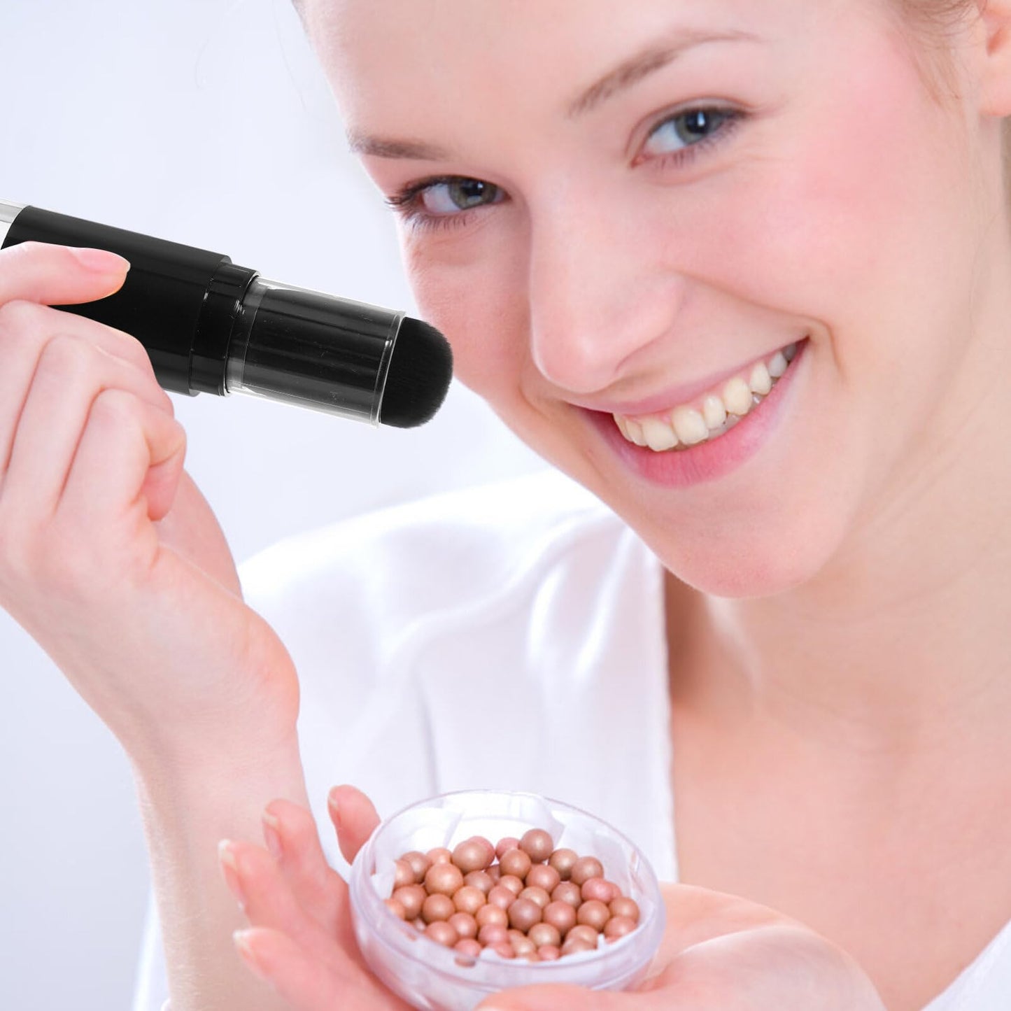 Travel Makeup, Makeup Sponge Face Blush Brush with Refillable Bottle Jar for Powder Cosmetics