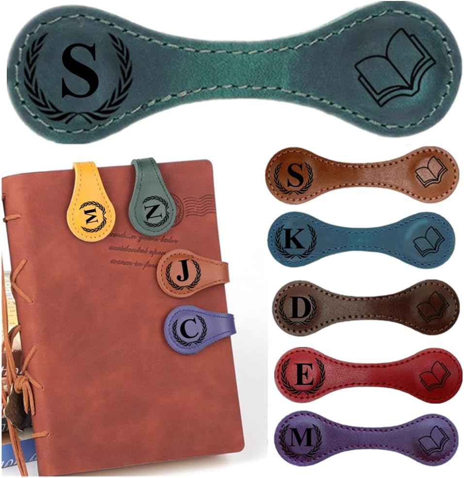 Personlized Magnetic Leather Bookmarks with Initials, Customized Book Marks Clip 26 Letters Bookmark for Reading Women, Men, Kids,Cute Book Markers Meaningful Gift for Book Lovers (Green, S)