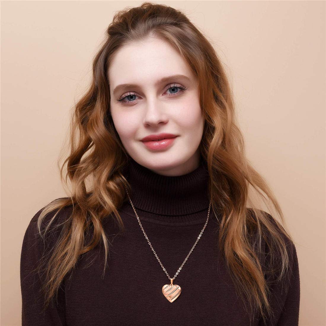 U7 Memorial Photo Locket Necklace Women Rose Gold Plated Stripe Heart Pendant with Chain 20 Inch