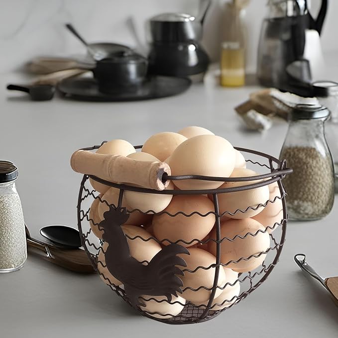 Wire Egg Basket for Gathering Fresh Eggs Collecting Basket With Handle,Rusty Chicken Decorated Small Chicken Egg Basket Vintage Style Eggs Holder Basket Countertop for Farmhouse Kitchen Decor