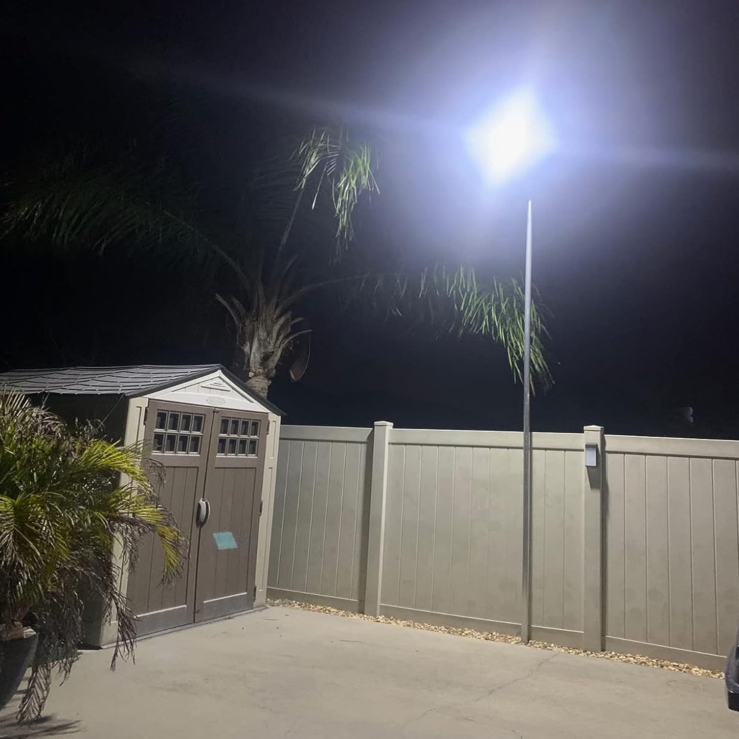 Yointhit 4000W Solar Street Light, 400000LM, Dusk to Dawn, Motion Sensor, Remote Control, Model YT-2000, 1 Pack