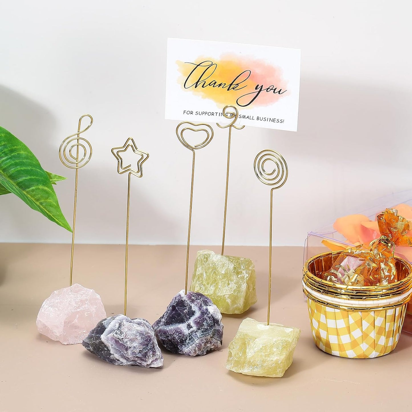 PATIKIL Table Number Holder, 2Pcs Photo Clip Holders Crystal Stone Quartz Desk Card Holder Raw Flower Shape Iron Memo Note Photo Stand for Wedding Party Home Office Decor, Yellow