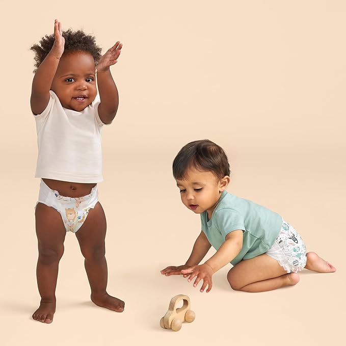 The Honest Company Clean Conscious Diapers for Sensitive Skin, Up to 100% Leakproof Hypoallergenic Fragrance-Free Baby Diapers, Gender Neutral Prints, Super Club Box, Size 3 (16–28 lbs), 120 Count
