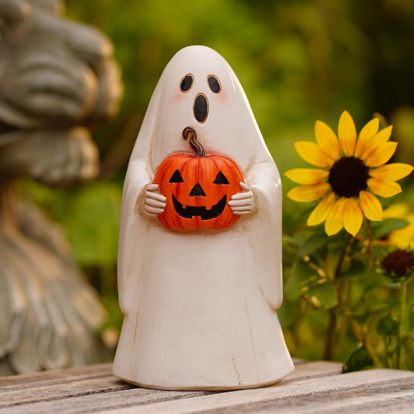 Pohabery Cute Resin Ghost Statue - Solar-Powered Halloween Decor, White, Outdoor Light Up Figurine For Yard & Porch, Model Zf1Bg250501