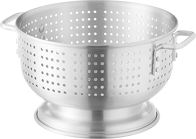 8 Qt. Aluminum Colander with Base and Handles – Heavy-Duty 16-Gauge Commercial Strainer for Pasta, Fruits, and Vegetables (1, 8 Quart)