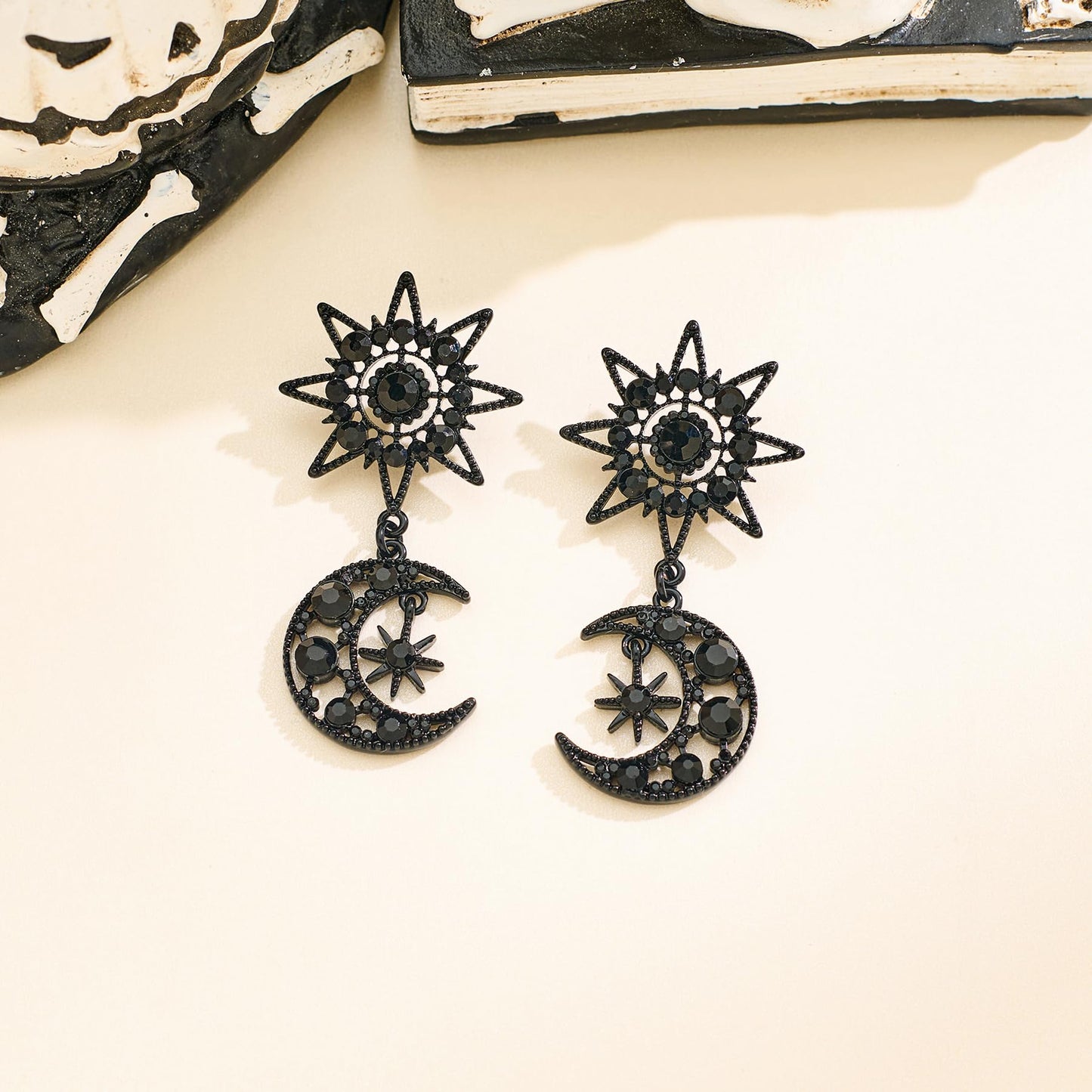 WOWORAMA Gothic Black Moon Earrings for Women Halloween Crescent Moon Star Earrings Vintage Dark Punk Goth Witch Drop Earring Gr