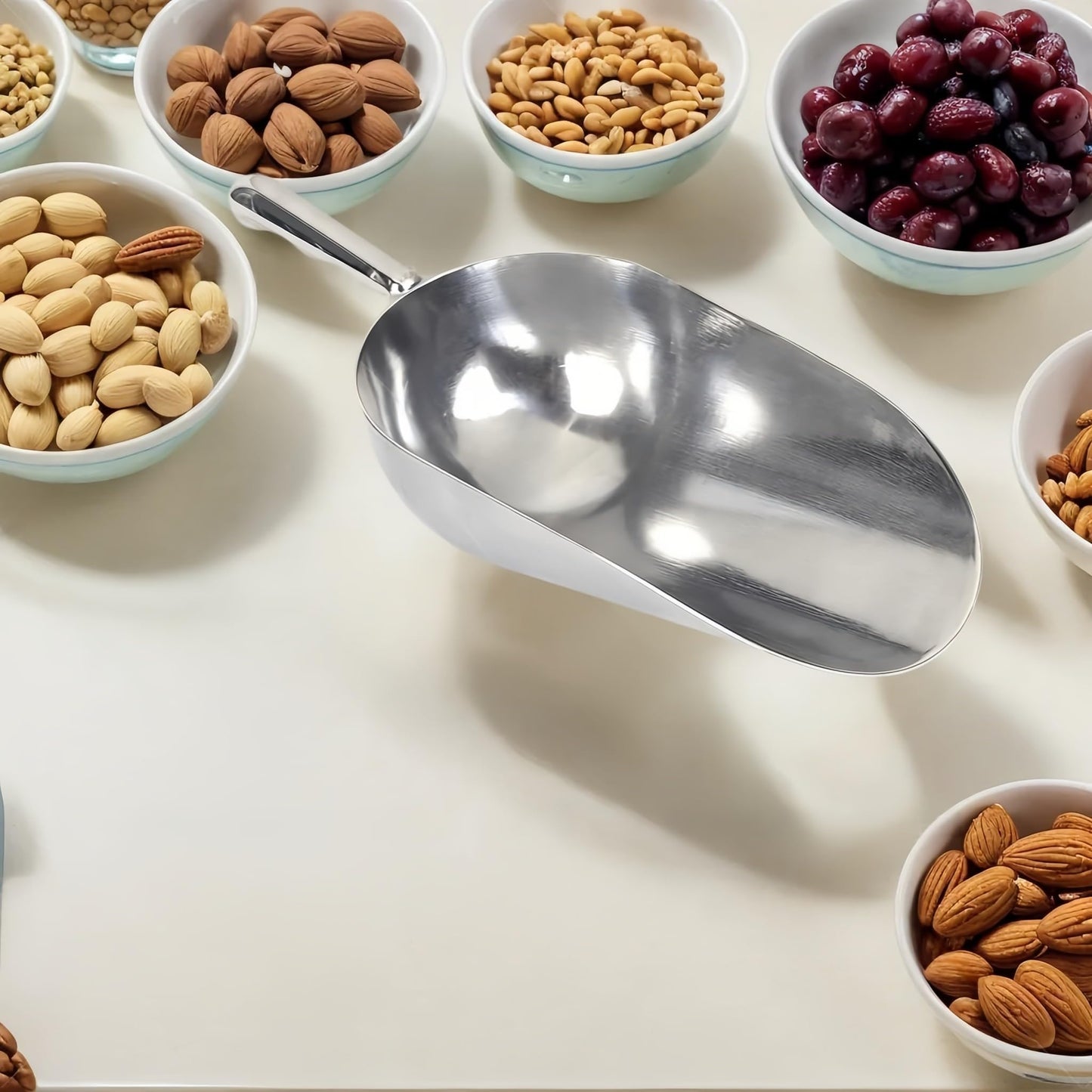 Heavy-Duty Cast Aluminum Kitchen Scoop - Rust-Proof, Ergonomic S-Handle Ice Cube Endurance Scoopfor Ice, Candy, Popcorn, Coffee Beans, Flour & Pet Food - Commercial-Grade Durable Design (M（12oz）)