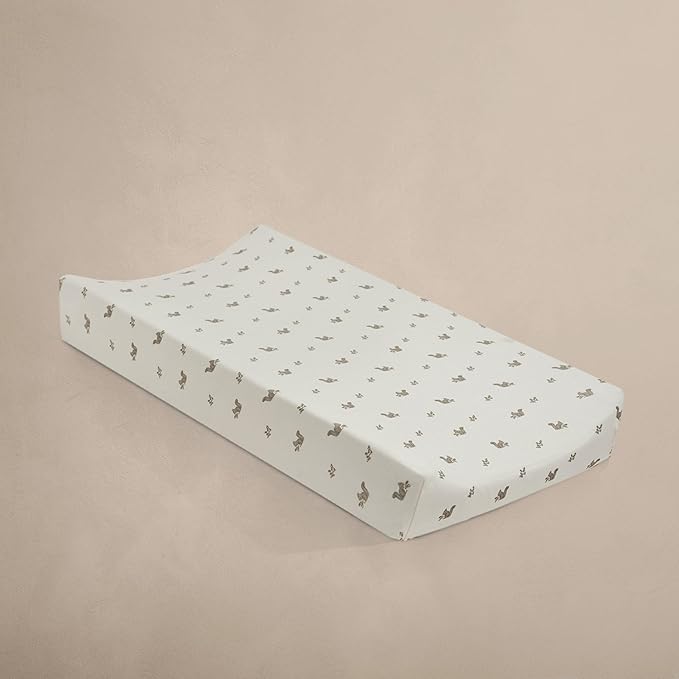 Oilo Changing Pad Cover, Breathable 100% Organic Cotton Fitted Jersey, 300 Thread Count, Machine Wash, Fits Standard Changing Pads (32" x 16"), Heirloom Organic Collection, Squirrel