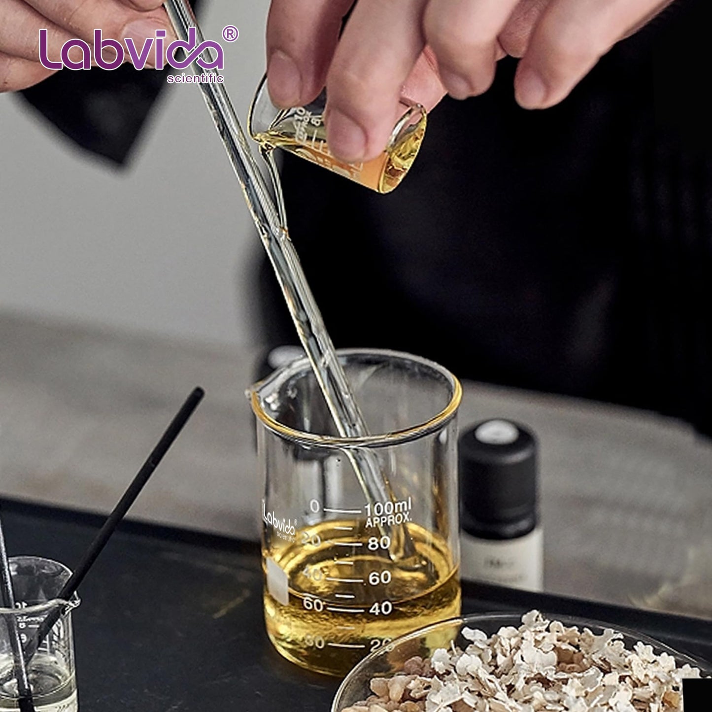 Labvida Upgrated 3 Size Low Form Beaker Set, 50ml 100ml 250ml, 3.3 Boro Glass Beakers with Printed Graduation, LVA017