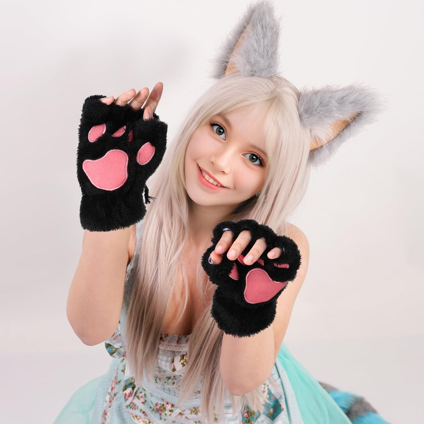 Cat Paw Gloves Black Bear Furry Paw Fingerless Hand Winter Paw Gear Kawaii Cat Claw Gloves Warm Mittens Cute Faux Fur Plush Half Finger Paws Gloves Cat Paw for Girls Women Halloween Cosplay Costume