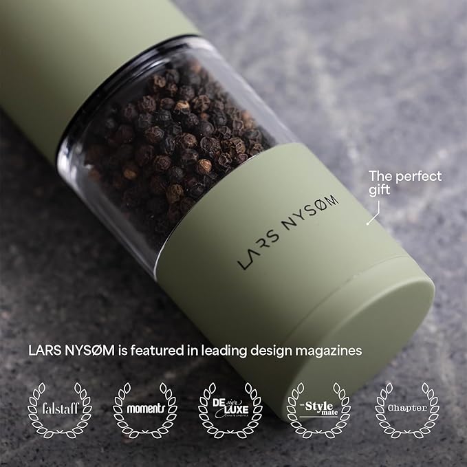 LARS NYSØM Salt and Pepper Grinder Set, Manual Salt and Pepper Mills with Adjustable Ceramic Grinder, Design Spice Shaker Set (Ash Gray)