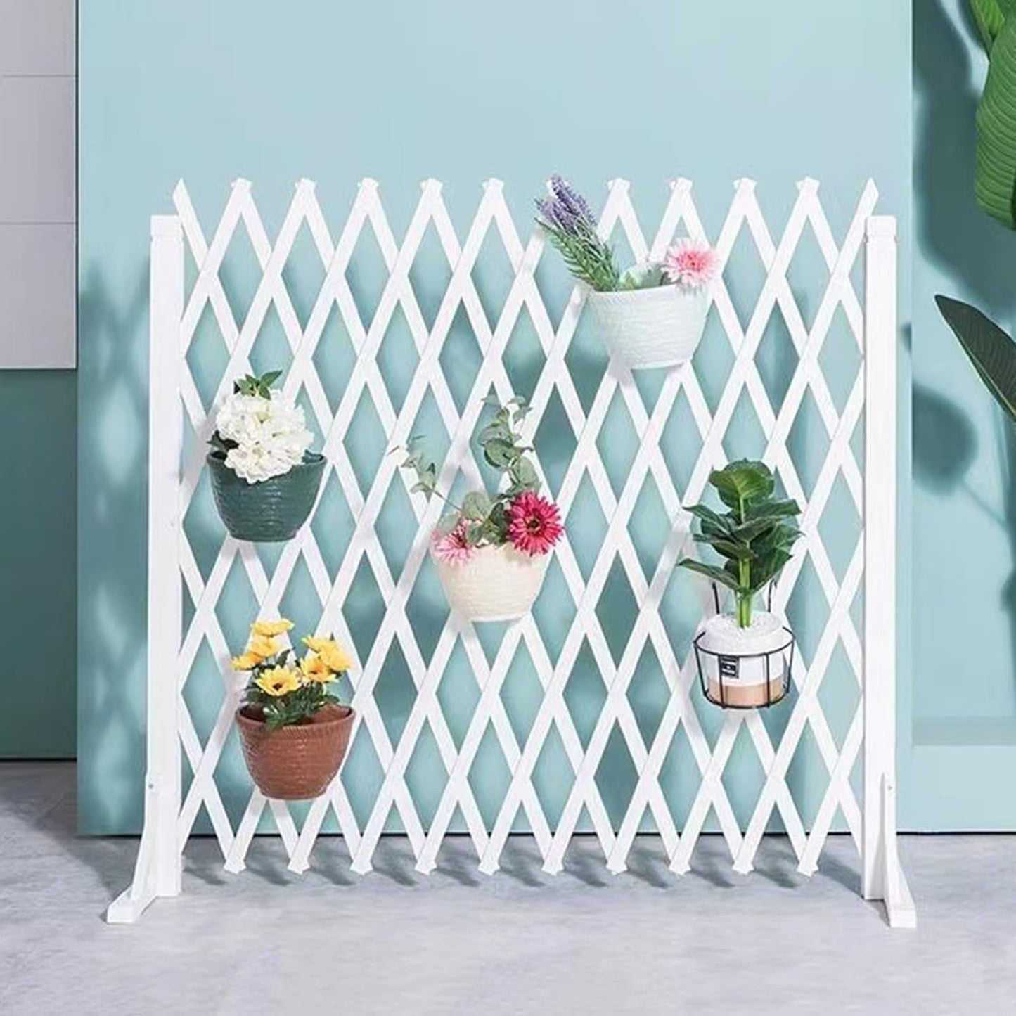 Expandable Wooden Lattice Fence Panel - Retractable Garden Trellis for Climbing Plants, Freestanding Pet Screen, No-Dig Vertical Rack, White, 78.7x27.56in