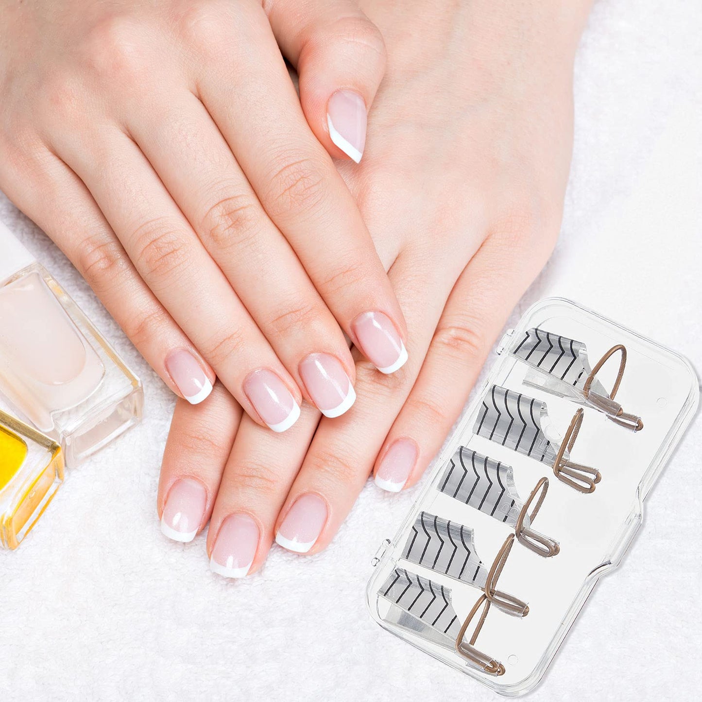 20 Pieces Reusable Nail Extension Forms Guide Protector Nail Tips Acrylic UV Gel Protector for Salon Home Supply(Silver)