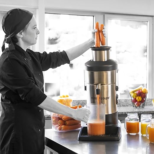 Robot Coupe J80 Ultra Automatic Juicer with Pulp Ejection - 120V, 3000 RPM