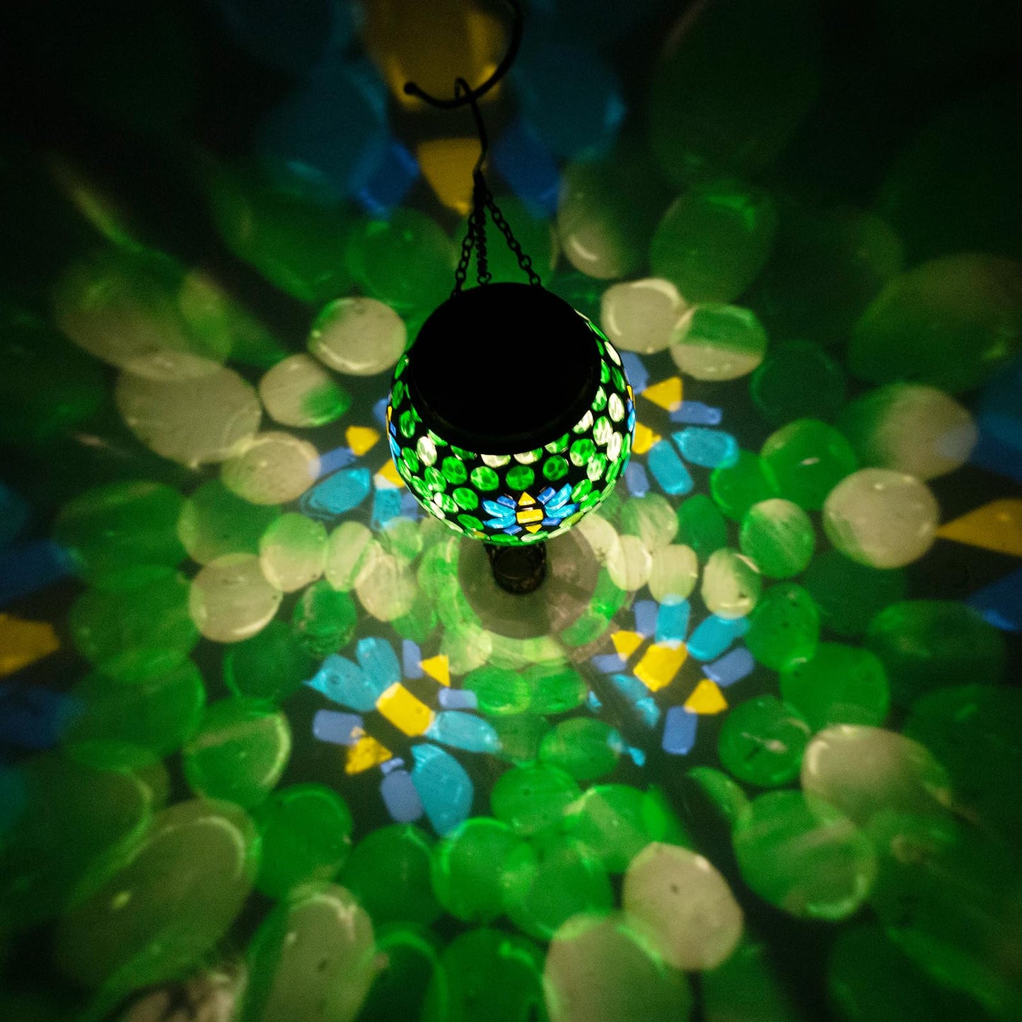 Dreamskip Bee Solar Hot Air Balloon Lantern Outdoor Waterproof  Green Mosaic Glass Hanging Solar Lantern Lights  Outdoor Hanging Lights For Patio Yard Garden Gift For Mom Grandma Women