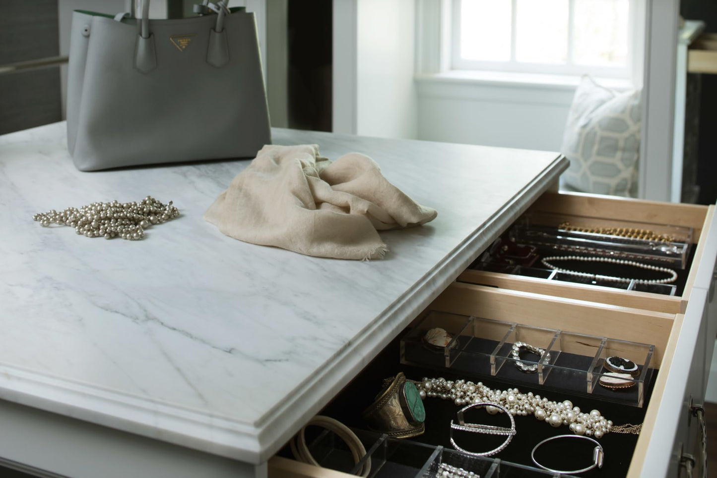 Rev-A-Shelf Acrylic Jewelry Organizer to use in Closet Drawers