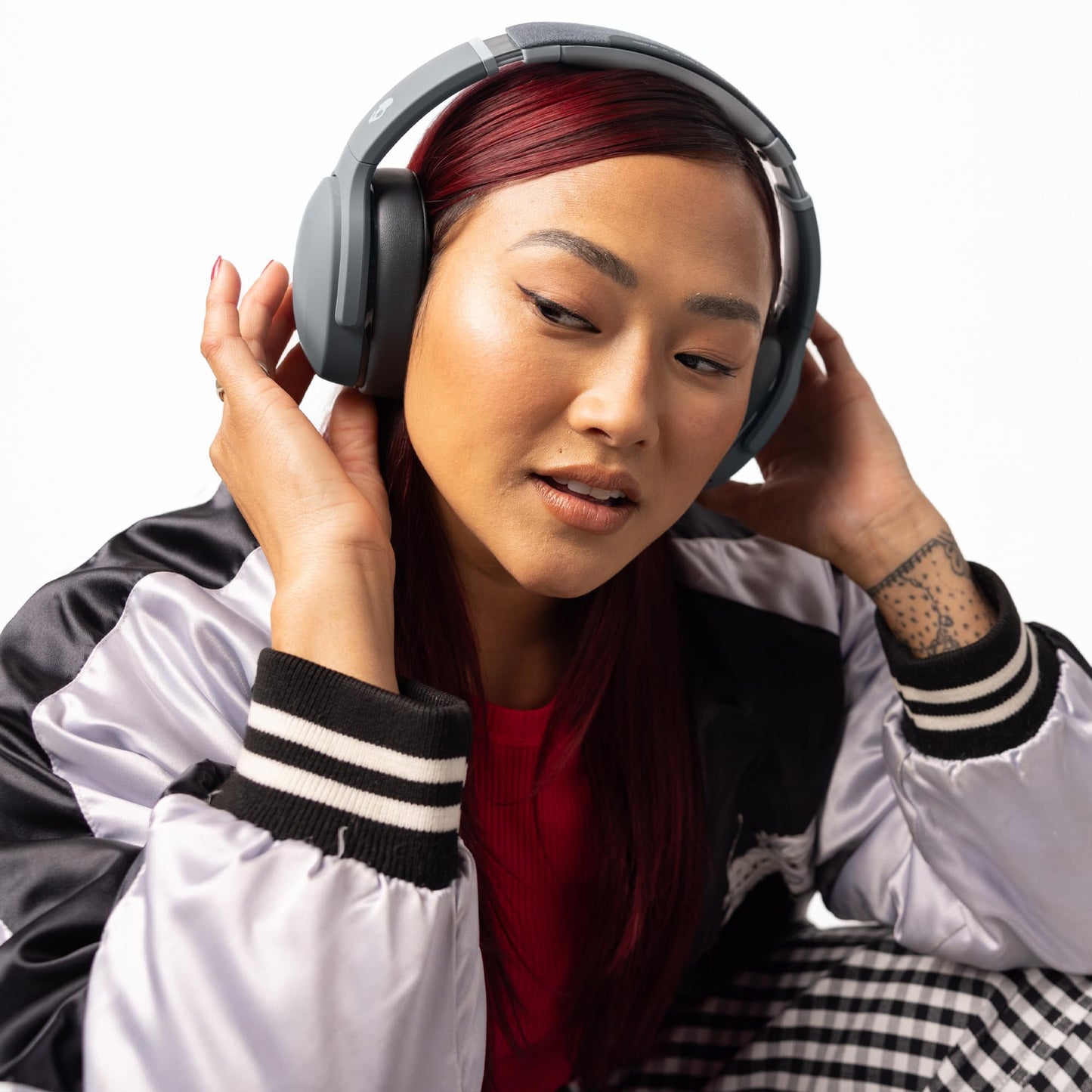 Skullcandy Crusher Evo Wireless Bluetooth Headphones with Extra USB-C Charging Cable, Multi-Sensory Bass, Noise Isolating Over-Ear Fit, 40 Hours Battery, Microphone for iPhone Android - Chill Grey