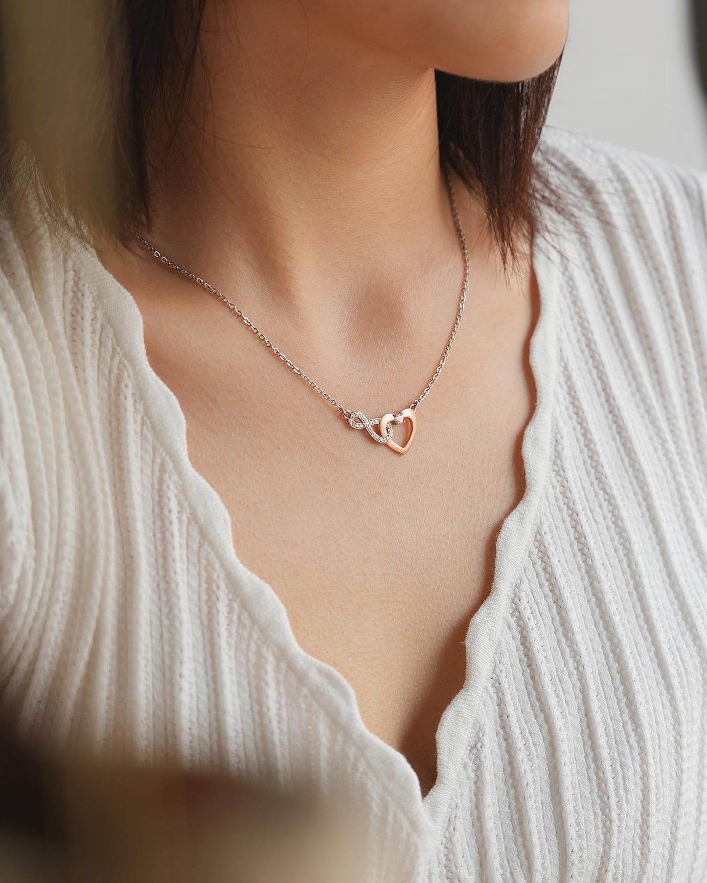 Shonyin Grandma Granddaughter Necklace Valentines Day Gifts for Grandma Granddaughter Mothers Day Gifts from Granddaughter Chris