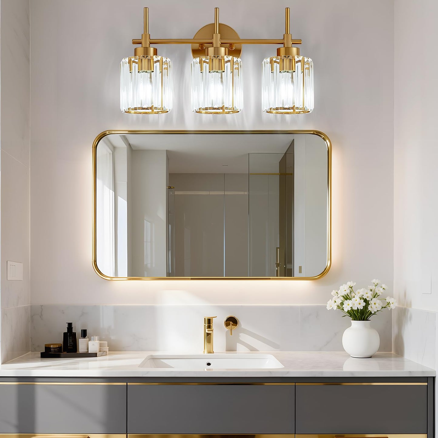 EJIAXIN Bathroom Lighting Fixtures, 3 Light Gold Bathroom Light Fixtures with Clear Shades Modern Crystal Vanity Light Bath Room Vanity Lighting Over Mirror Wall Light