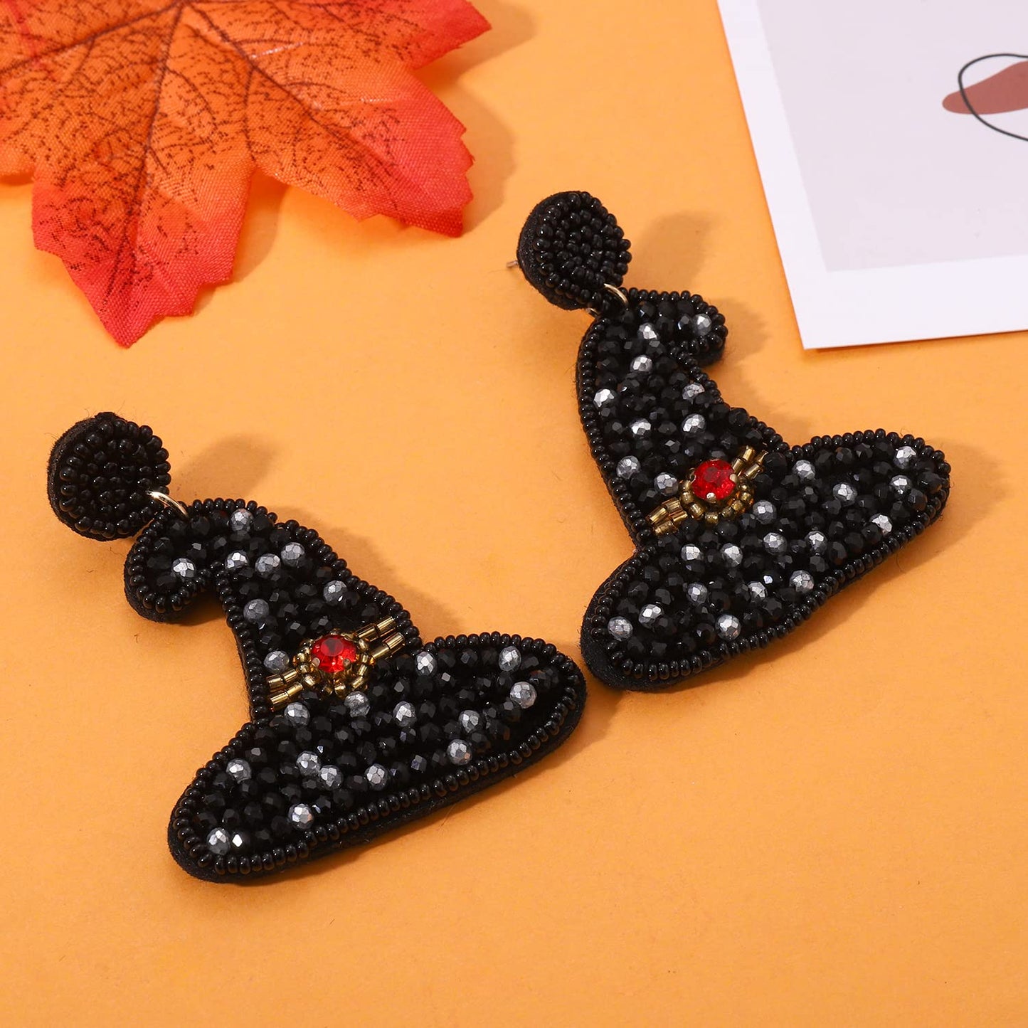 Halloween Earrings for Women Cute Pumpkin Ghost Witch Hat Beaded Dangle Earrings Statement Spooky Skull RIP Earrings Fun Hallowe