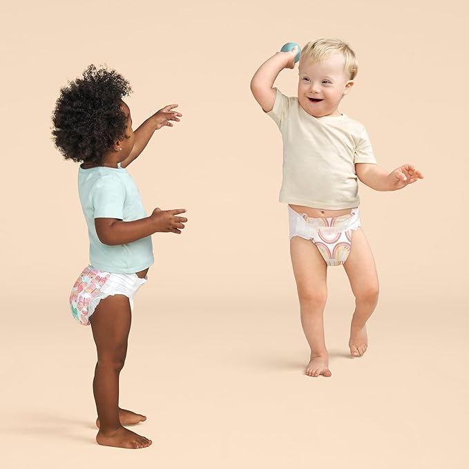 The Honest Company Clean Conscious Diapers for Sensitive Skin, Up to 100% Leakproof Hypoallergenic Fragrance-Free Baby Diapers, Girl Prints, Super Club Box, Size 5 (27+ lbs), 84 Count (Prints Vary)