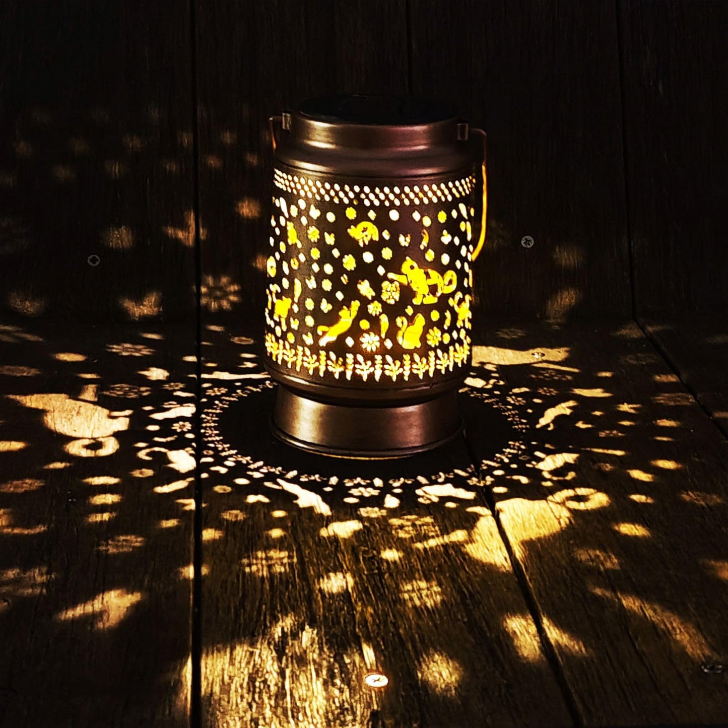 Xugenxes Solar Cat Lantern - Waterproof Iron Hanging Ornament for Patio, Lawn, Garden - Model 1