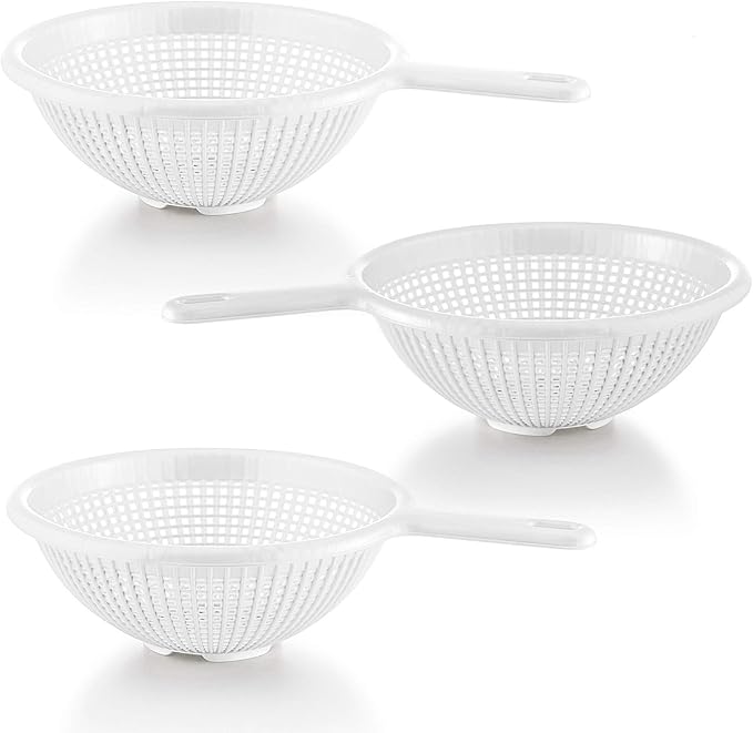 YBM Home 8.5 Inch Plastic Strainer Colander with Long Handle – Made of Food Safe BPA-Free Plastic - Use for Pasta, Noodles, Spaghetti, Vegetables and More 31-1129-white-3 (3, White)