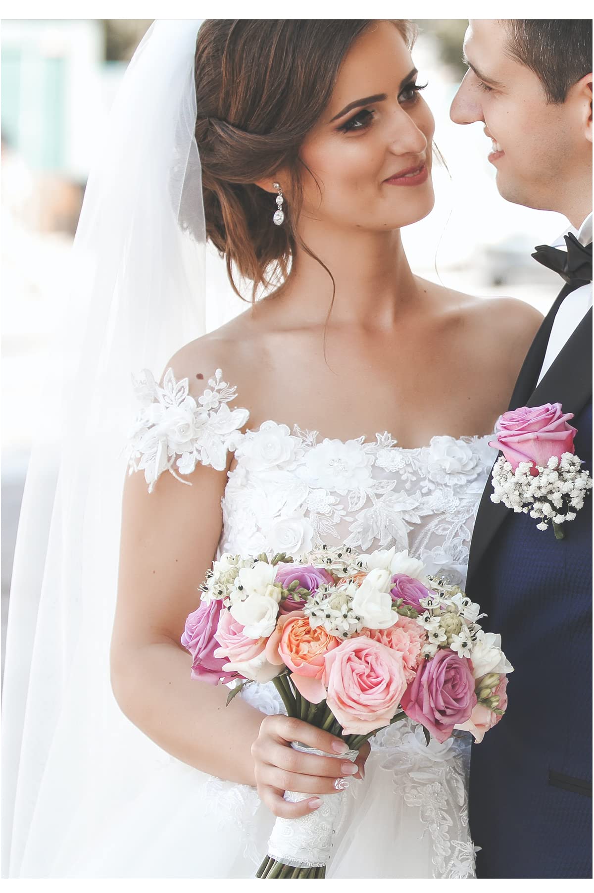 BEAUTELICATE Wedding Bridal Veil with Comb 1 Tier Cut Edge Veil