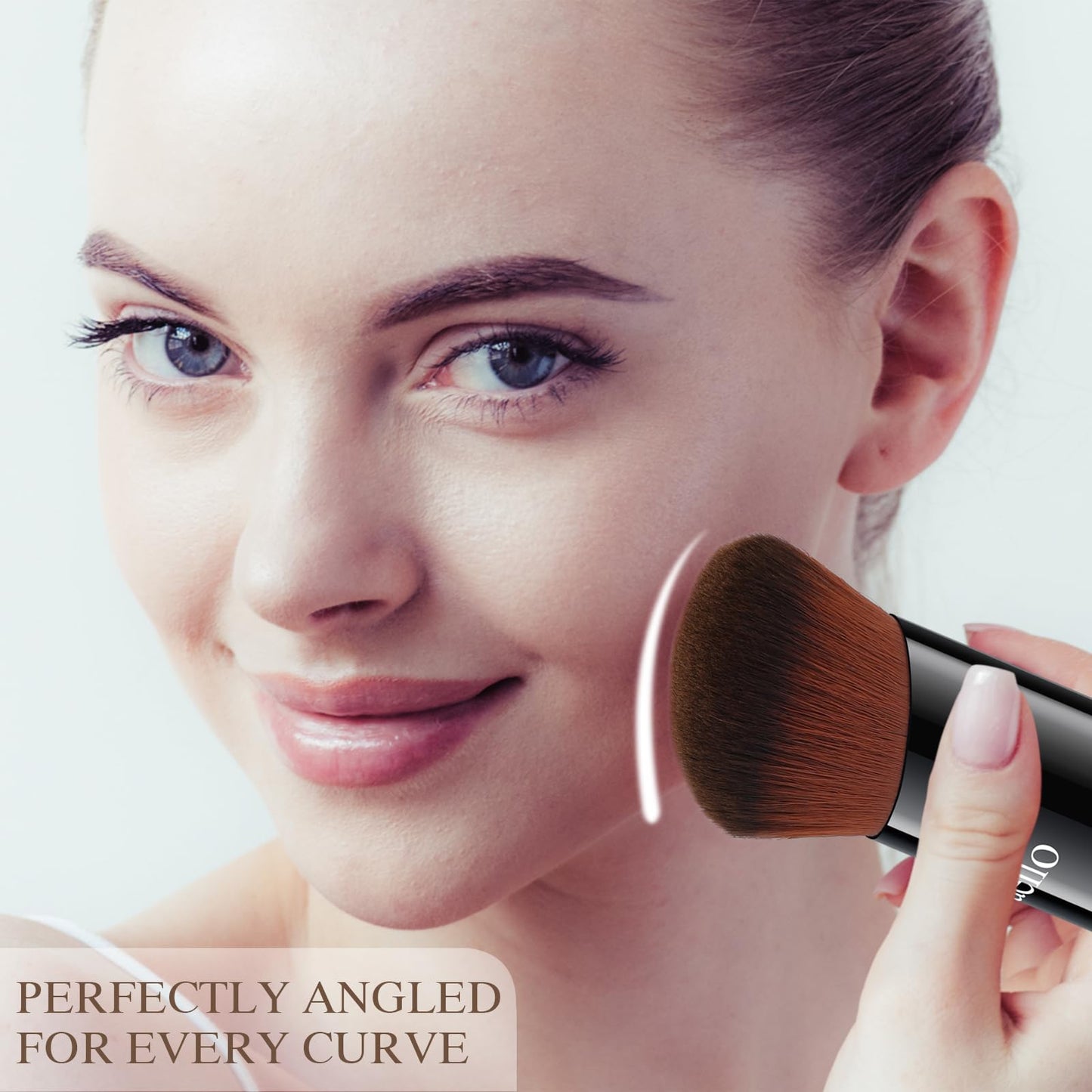 Raffaello Angled Kabuki Brush for Foundation - Ultra-Soft Dense Bristles, Flat Top Makeup Brush for Liquid, Cream & Powder, Seam