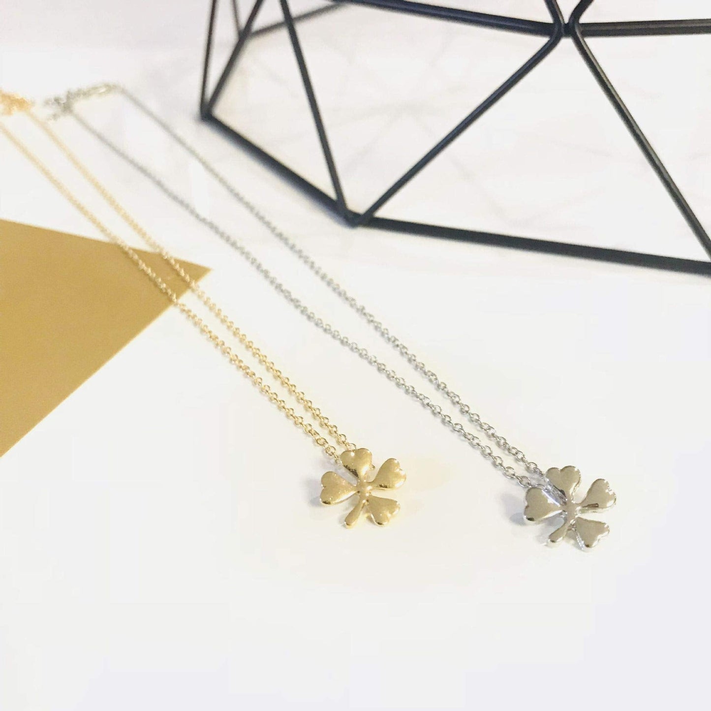 Baydurcan Clover Necklace Good Luck Clover Pendant Chain Necklace with Message Card Gifts for Women (clover)