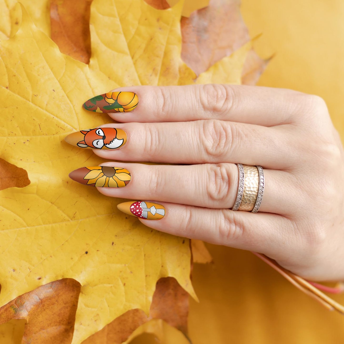 JarThenaAMCS 4Pcs Fall Nail Plates Stamping Set Pumpkin Leaf Gnome Stamp Templates Nail Art Plates for Autumn Harvest Thanksgivi
