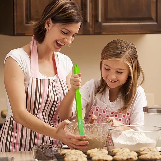 Silicone Blender Spatula for Blade Scraper - Easy to Reach Under Blender Blades and Edges, Silicone Rubber Grip with Hanging Holes Reusable (Green)