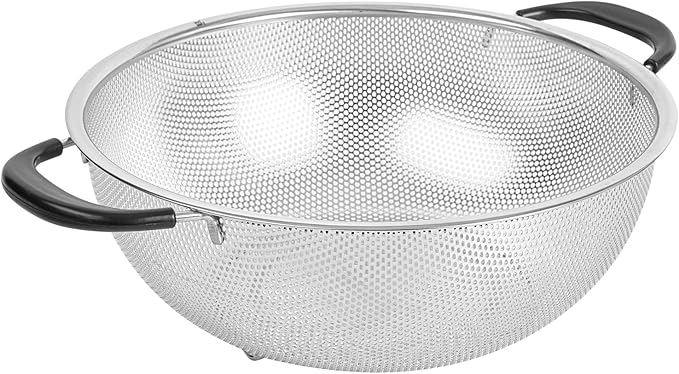 Restaurantware Colander 1 Count 5 qt Dishwasher-Safe Stainless Steel Mesh Colander with Soft-Grip Handles Kitchen Strainer Basket for Pasta, Washing Rice, Fruits, and Vegetables, Kitchen Prep Tool