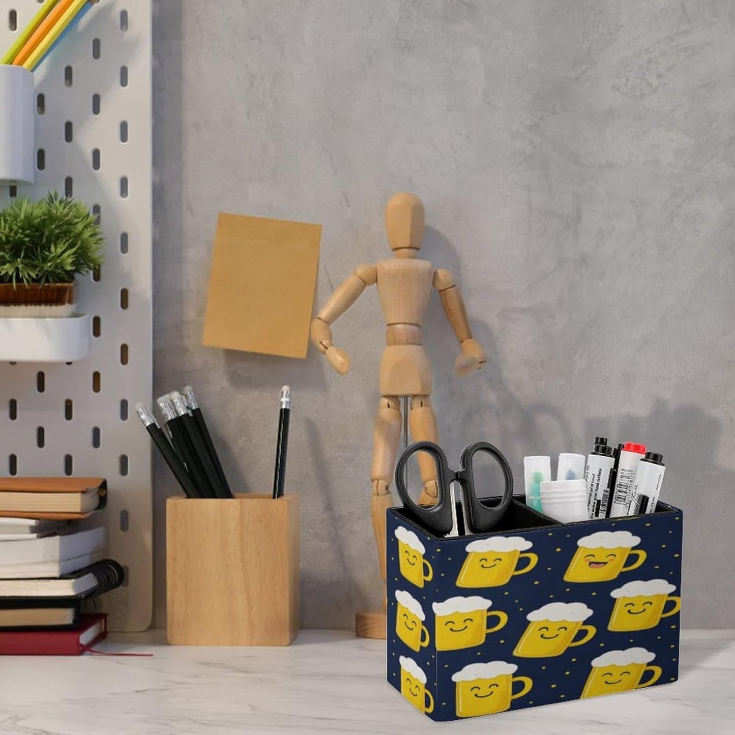 Beer Mugs Pattern Lether Pen Holder for Desk Makeup Brush Holder Office Organizer Desk Accessory for School Office