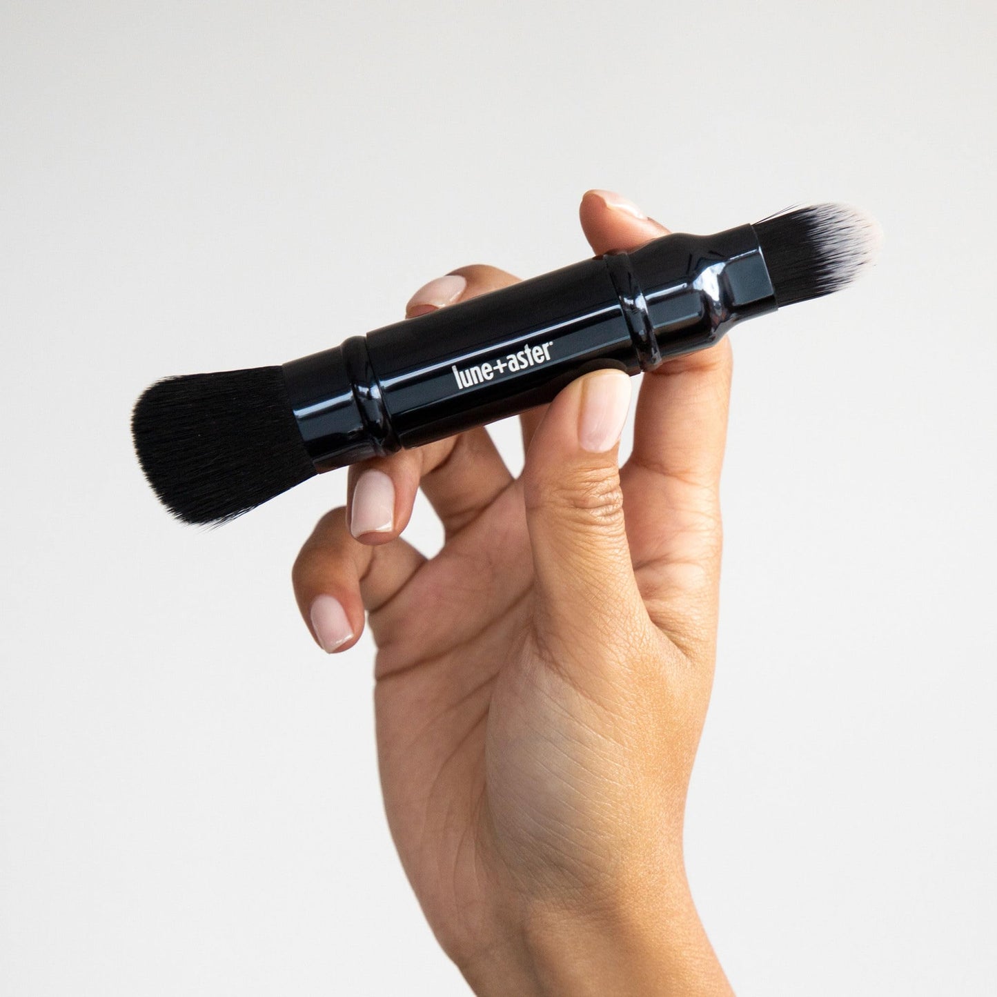 Lune+Aster Complexion Duo Brush - Multi-tasking, dual-ended vegan complexion brush