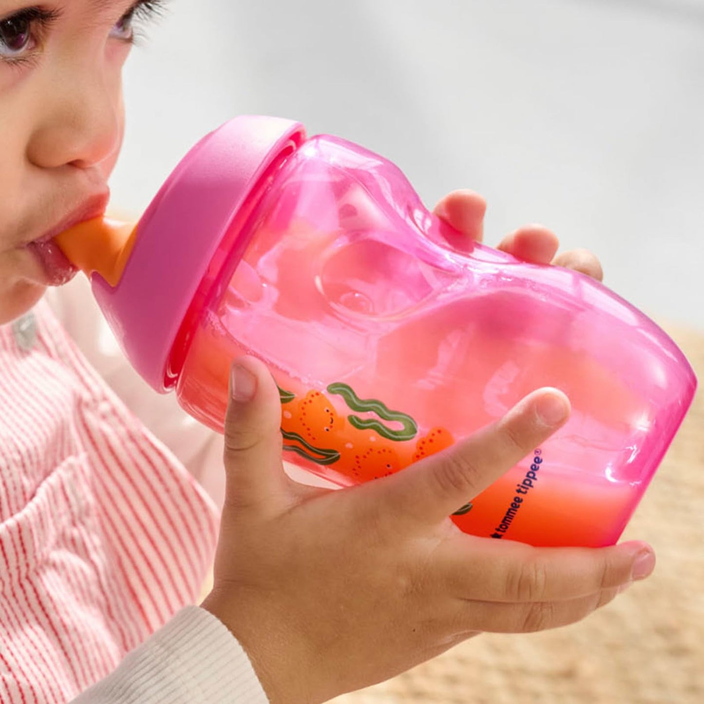 Tommee Tippee Sportee Bottle, Sippy Cup for Toddlers, 12 months+, 10oz, Spill-Proof, Bite Resistant Spout, Easy to Hold Design, Pack of 3, Pink, Red and Orange