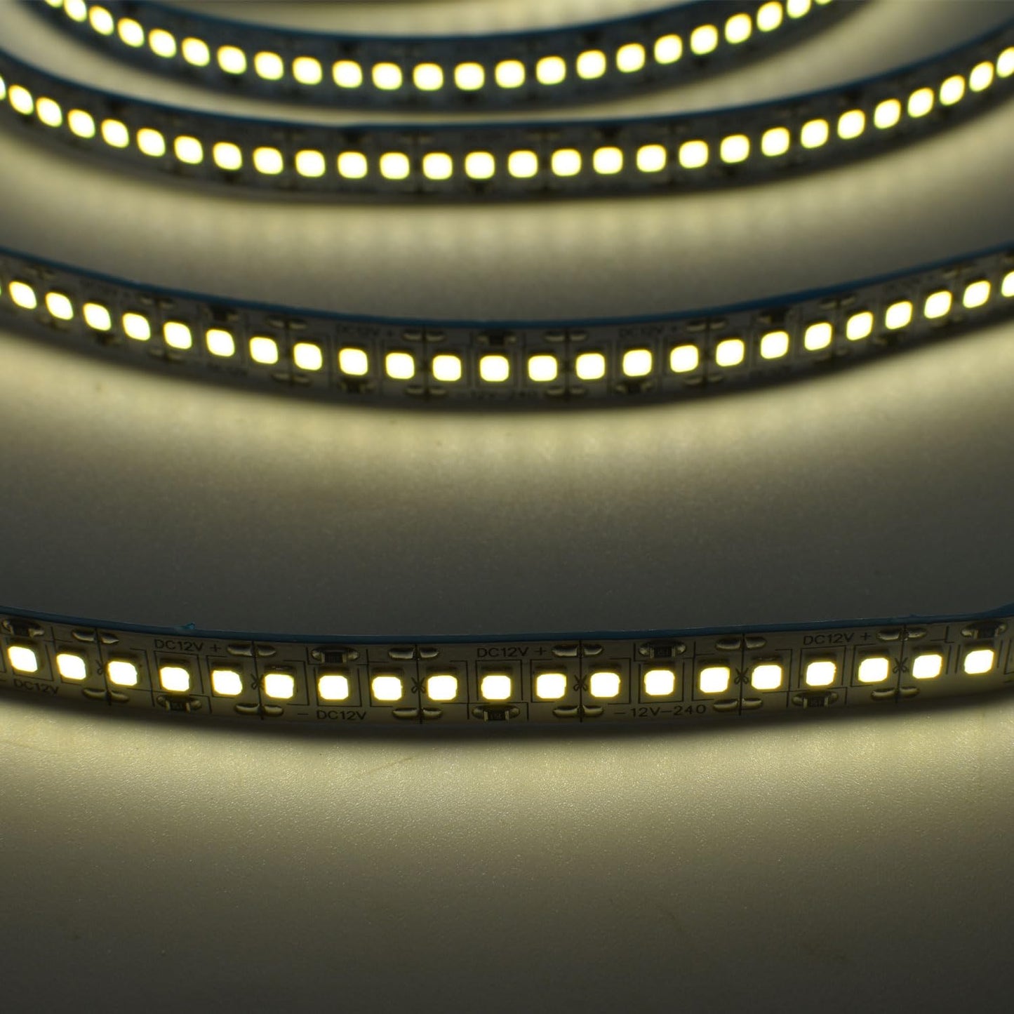 Suyooulin Led Strip Lights, 16.4Ft Smd 2835, 1200 Leds, Dc12V, Non-Waterproof Ip21, Natural White 4500