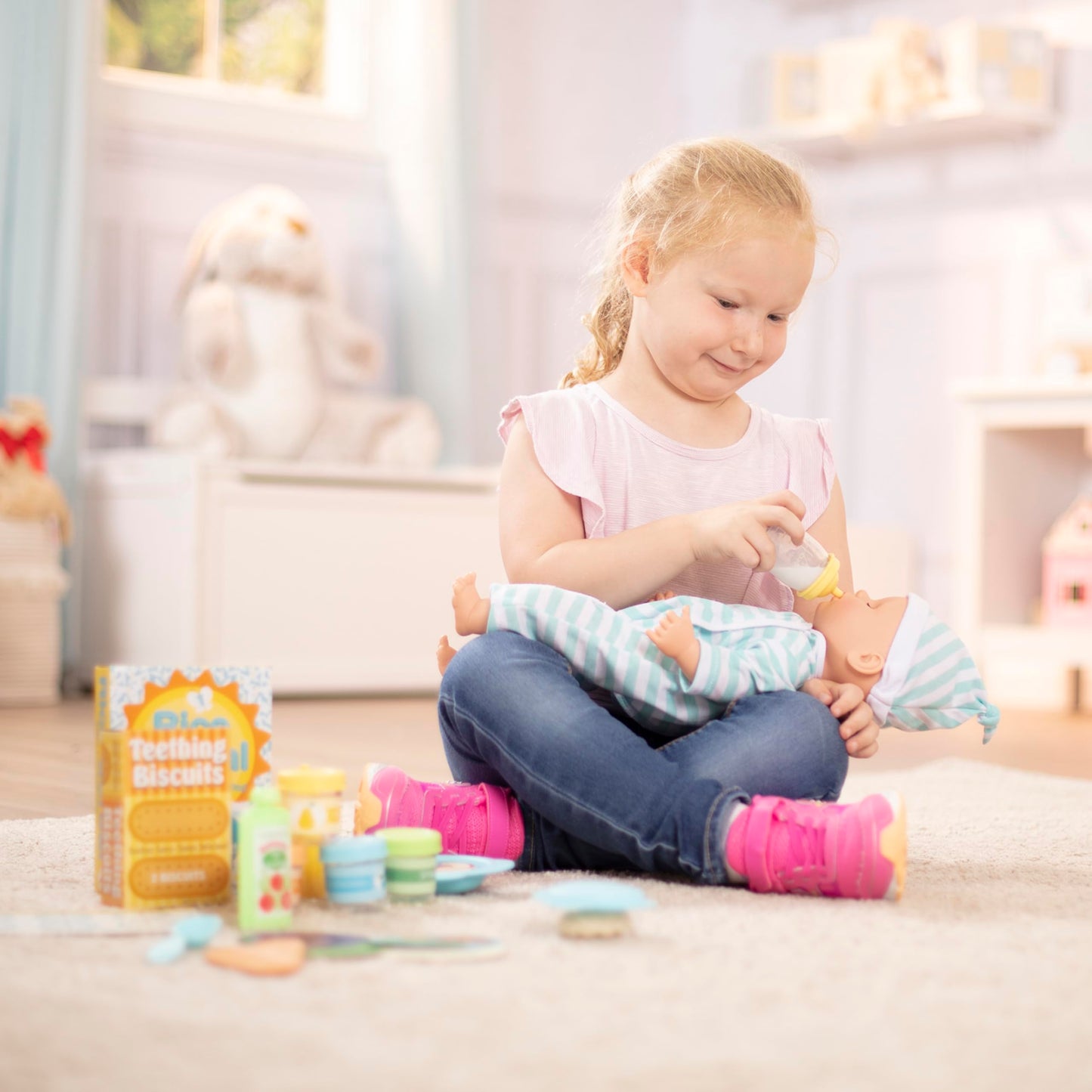 Melissa & Doug Mine to Love Mealtime Play Set for Dolls with Bottle, Pretend Baby Food Jars, Snack Pouch, More (24 pcs)