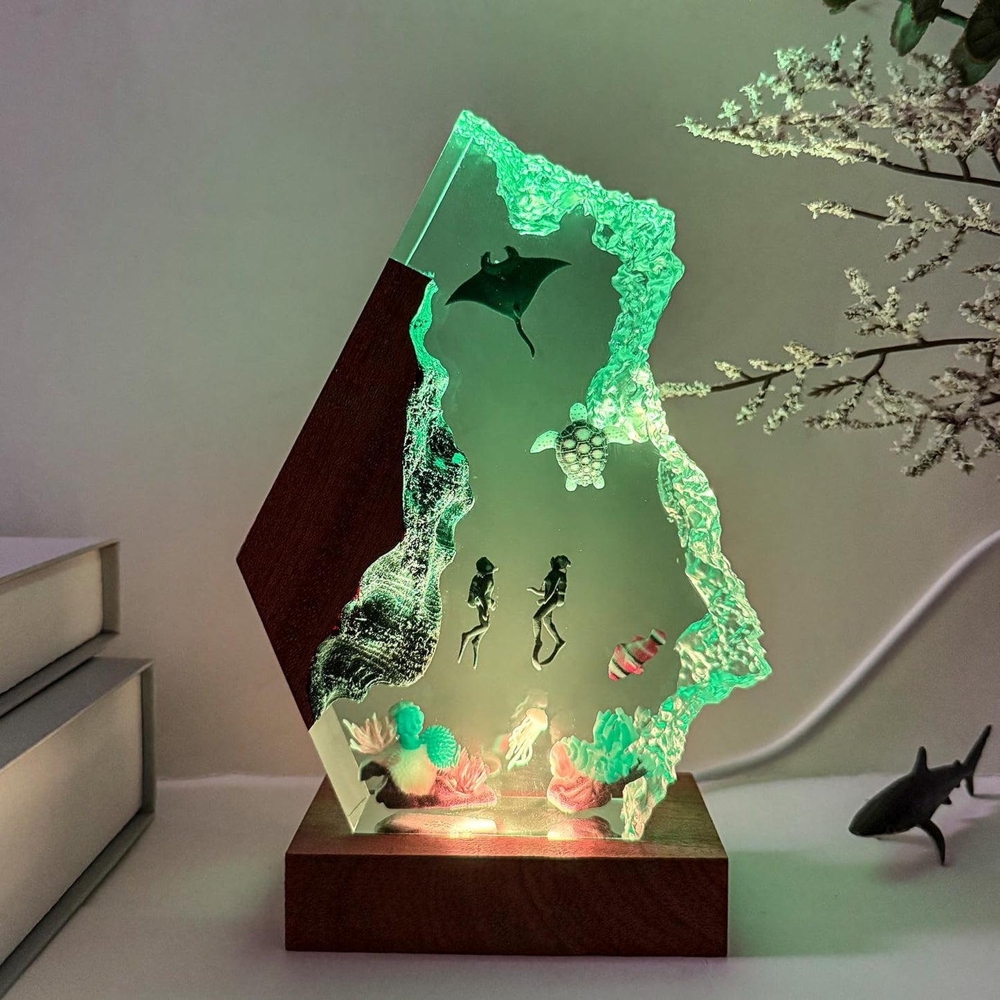 Nice Hera Handmade 3D Ocean Resin Lamp - Usb Powered Resin Ocean Night Light With Wooden Base  Variable Lights  Scuba Diver Gifts  Bedroom Decor  Unique Gifts For MotherS FatherS Birthday