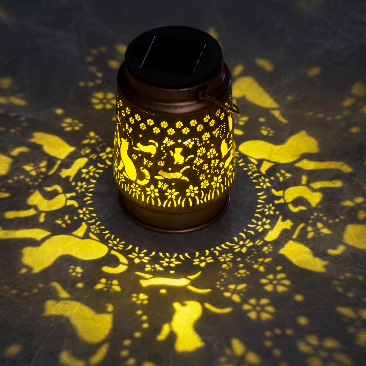 Cat Lover Gifts For Mom/Women//Grandma/Sister Cat Solar Light Gifts Mother Day Gift Solar Lanterns Outdoor Waterproof Cat Lights Led Mason Jar Hanging Lamps Decor For Garden Yard Patio