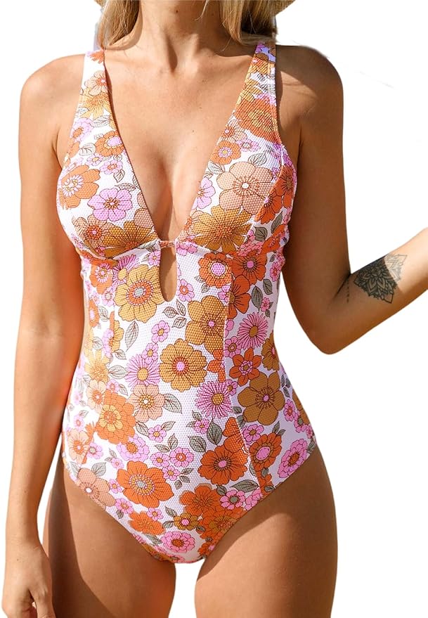 CUPSHE Women's One Piece Swimsuit Deep V Neck Keyhole Cutout O Ring Textured Bathing Suit