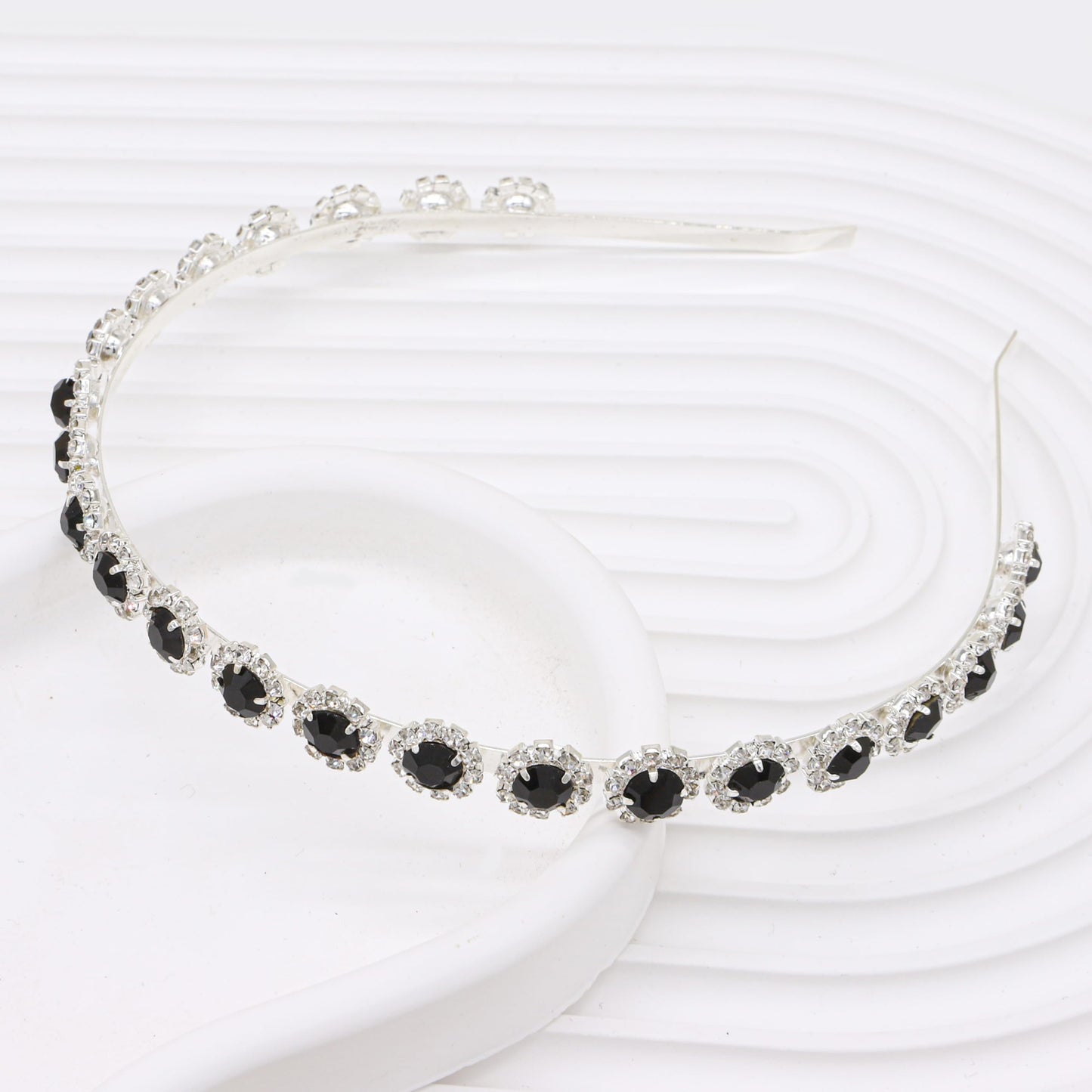 Ammei Headpiece Bridal Headpiece Wedding Headband with Crystal and Hair Accessories (Black, 5.5 ' ')