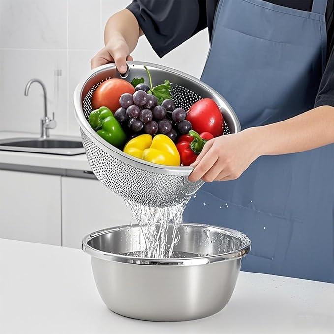 304 Stainless Steel Rice Strainer - Microporous ColanderBeans Washer Strainers And Colanders - Washing Bowl for Fruit Washing Bowl With Strainer (3.5QT)