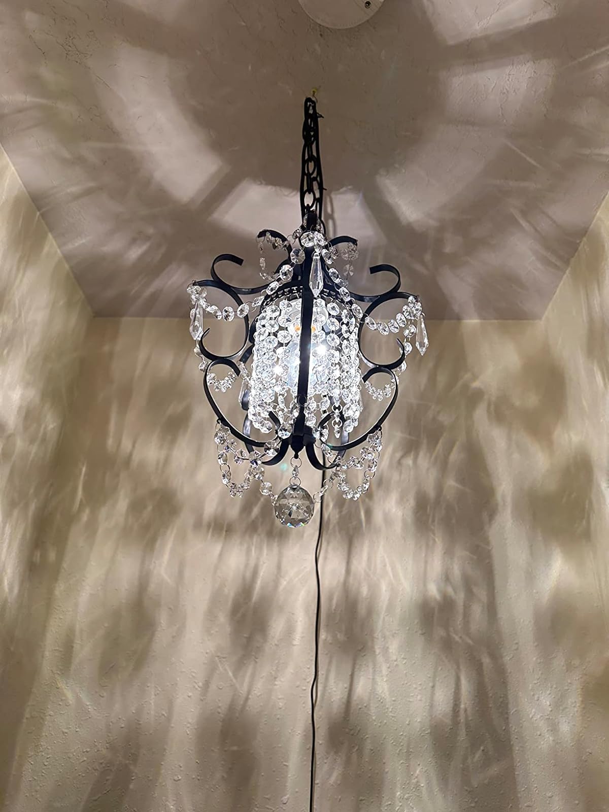 riomasee Plug-in Chandelier Light Fixture, Mini Black Crystal, 14.27 Ft Cord, On/Off Switch, Ideal for Bedroom, Girls Room, Bathroom
