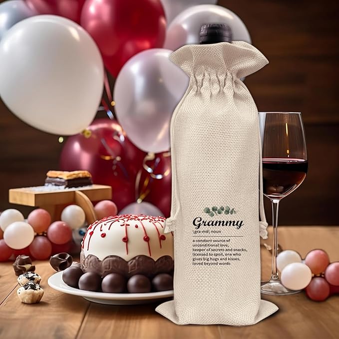 HOIJAUMAI Grammy Gift, Gifts for Grandma Birthday Mother's Day, Grandma Wine Bag Grammy Definition Wine Gift Bags