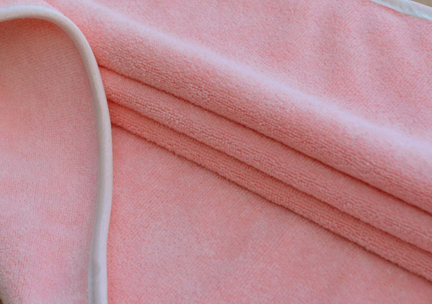 Wuwahold Microfiber Gym Towels Bigger Size Super Soft for Exercise Fitness, Sports, Workout, 380-GSM 15-Inch x 31-Inch Quick-Drying Towels (3 Pack, Pink)