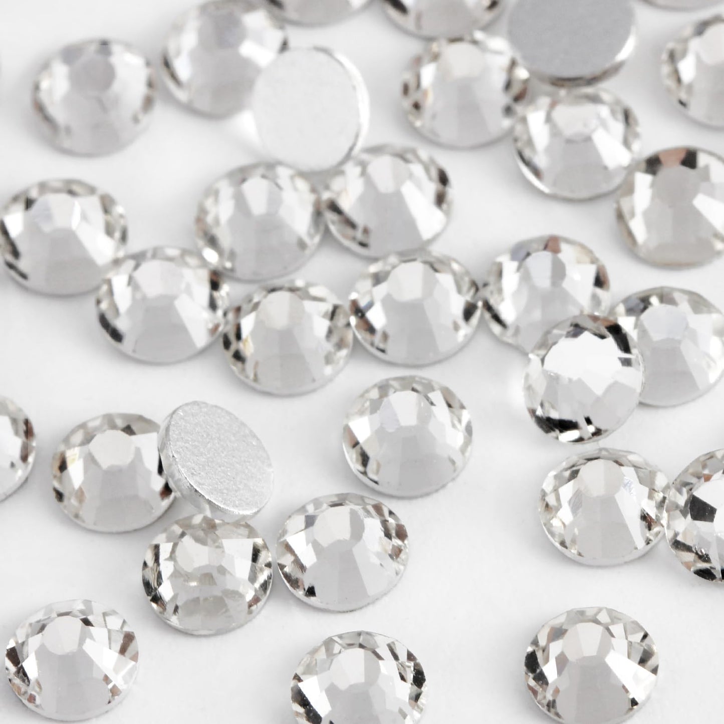 Eleegem 2000PCS SS20 Flatback Rhinestones | 12-Facet Diamond-Cut Glass Gems for Nail Art, Clothing, DIY Crafts |Glue-On Decorati