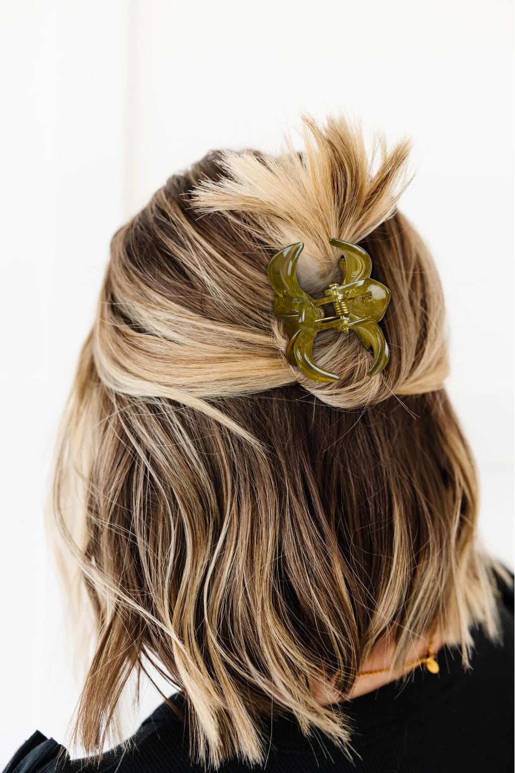 6 Pcs Small Flower Hair Claw Clips for Women, Cute Hair Claw Clips for Womens Hair Hawaiian Flower Non Slip Hair Barrettes Hair